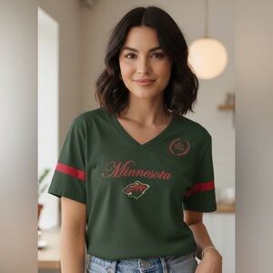 Minnesota Wild green/red logo & trim short sleeved shirt, size small